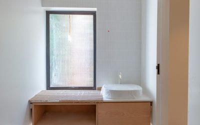 Varför bör man anlita hjälp med en badrumsrenovering?